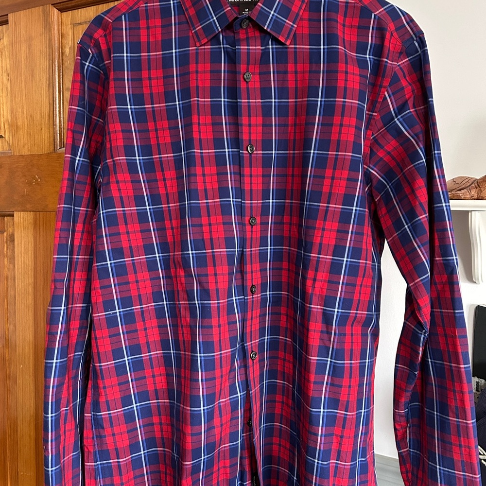 Men’s Michael Kors casual dress shirt.  Size Medium.  Excellent condition